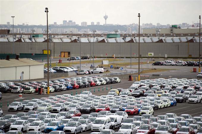 Vente de voitures neuves : du jamais vu depuis 1990