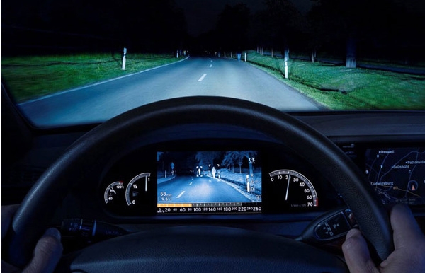 Conduire mieux dès aujourd’hui avec les dispositifs de vision nocturne