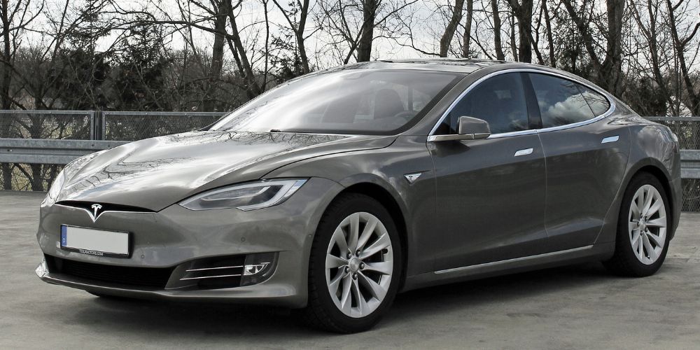 Tesla : Model S et Model Y les plus sûres de leurs catégories 