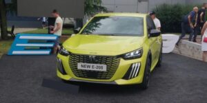 Peugeot e-208